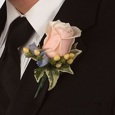 Boutonniere9